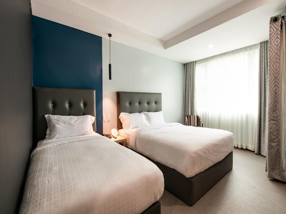 Bay Area Hotel